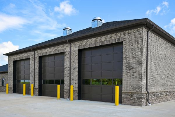 Commercial Garage Building
